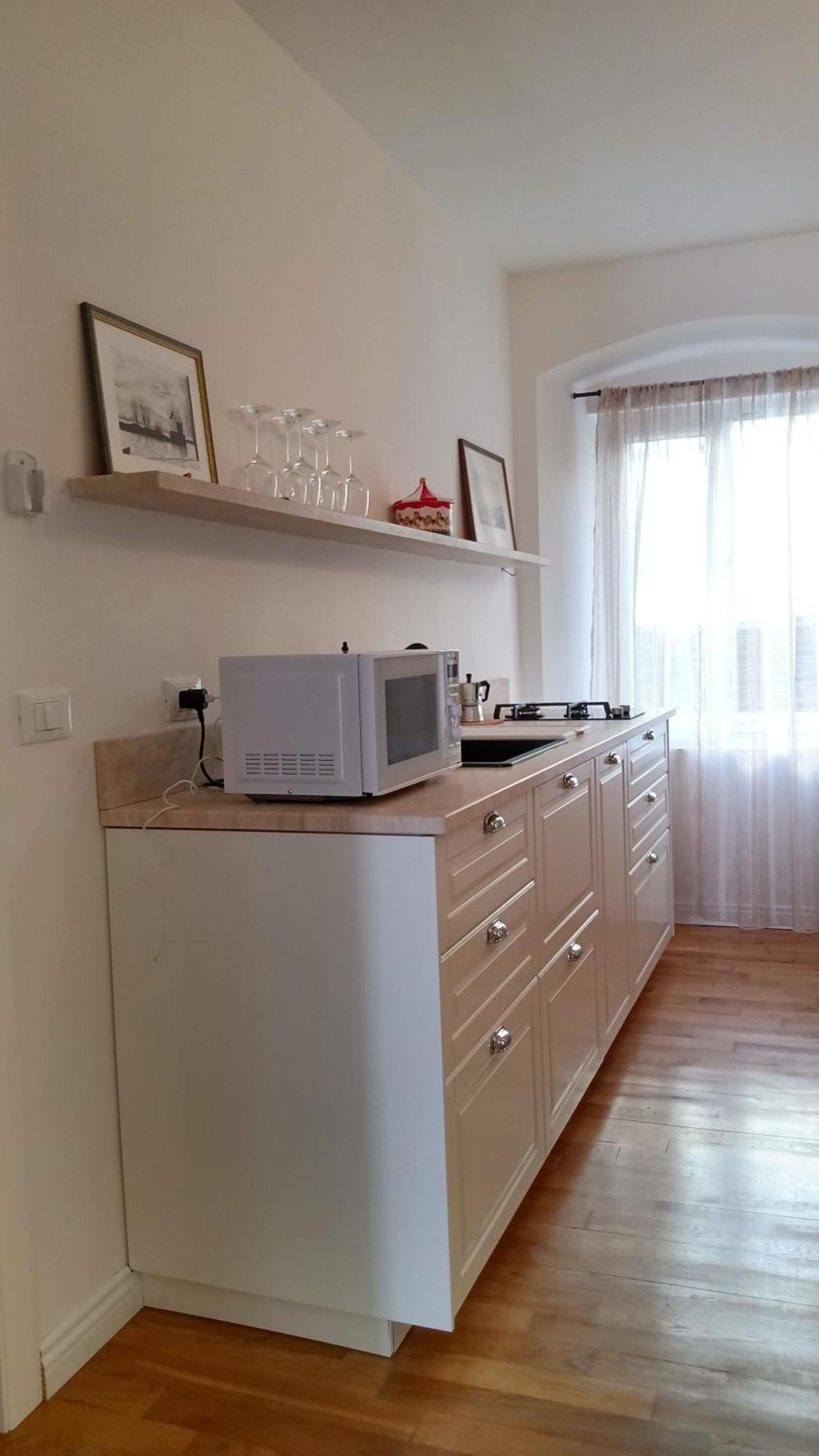Casa Renova, Intero Appartamento, 2 Camere, Max 4 Ospiti, Trieste Zona Storica Екстер'єр фото