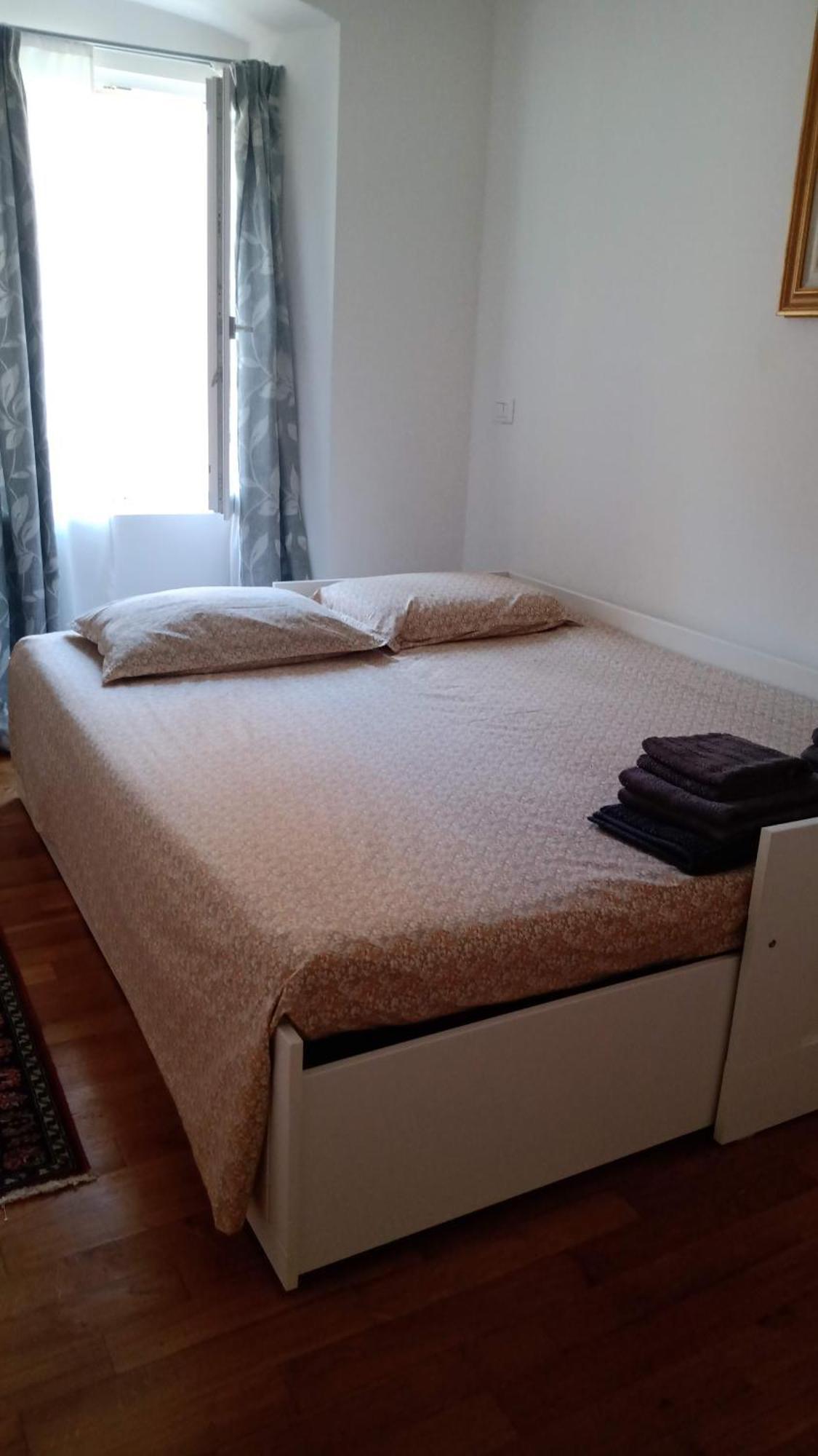 Casa Renova, Intero Appartamento, 2 Camere, Max 4 Ospiti, Trieste Zona Storica Екстер'єр фото