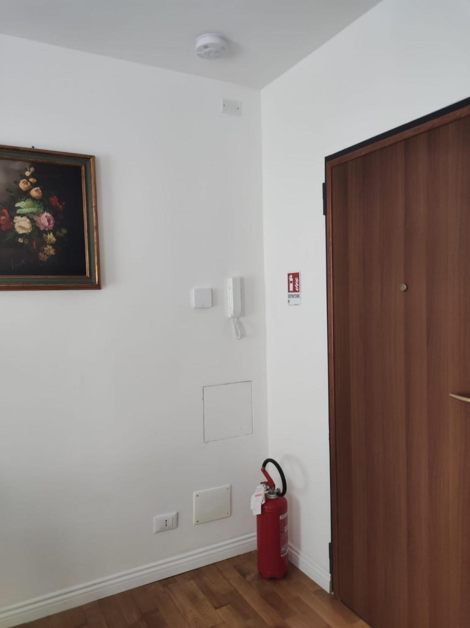Casa Renova, Intero Appartamento, 2 Camere, Max 4 Ospiti, Trieste Zona Storica Екстер'єр фото