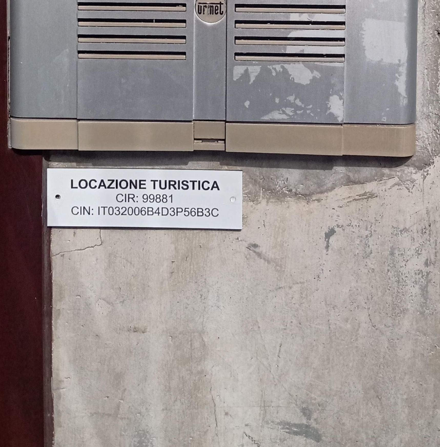 Casa Renova, Intero Appartamento, 2 Camere, Max 4 Ospiti, Trieste Zona Storica Екстер'єр фото
